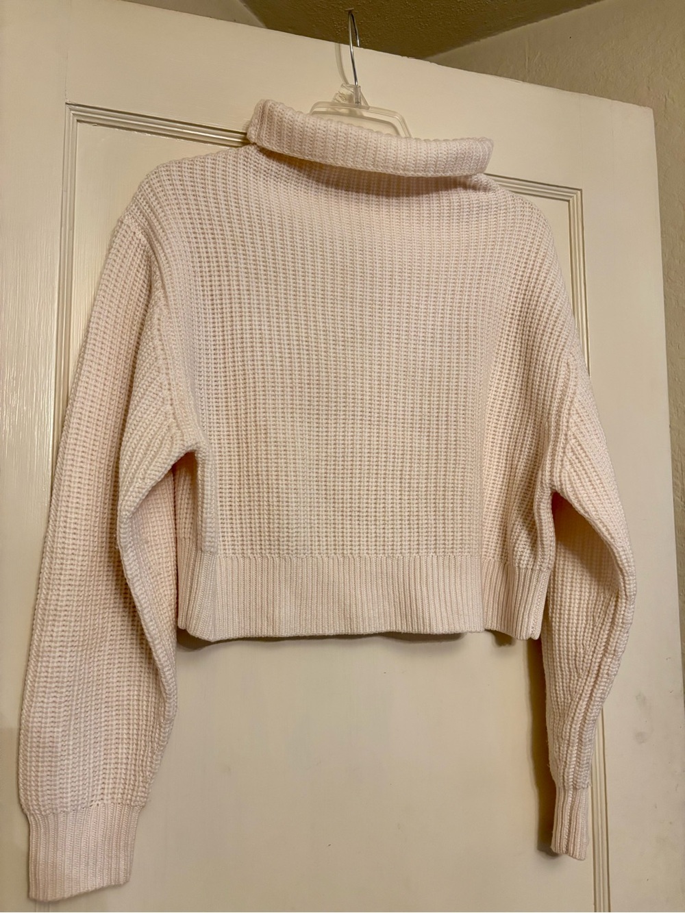 Wilfred Cream Cropped Turtleneck Sweater